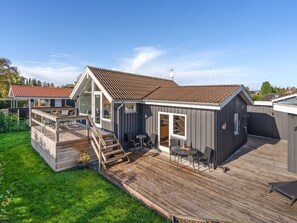 Outdoor dining - "Gudserk" - 50m from the sea by Interhome (Rønde)