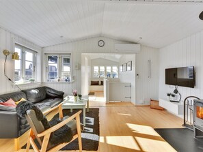 Televisión, chimenea