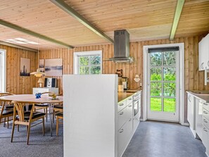 Køleskab, mikrobølgeovn, ovn, opvaskemaskine