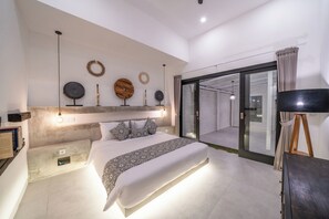 3 slaapkamers, een kluis op de kamer, een bureau