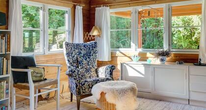 "Thrine" - 100m to the fjord by Interhome
