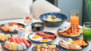Daily buffet breakfast for a fee