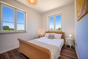4 bedrooms, in-room safe, iron/ironing board, free WiFi - Villa Joel (Marčana)