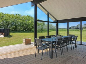 Outdoor dining - "Amitola" - 700m from the sea by Interhome (Løkken)