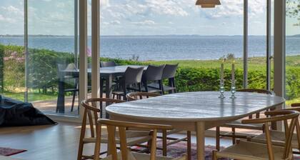 "Elissa" - 50m to the fjord by Interhome