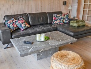 TV, fireplace - "Hielm" - 1km from the sea by Interhome (Hals)