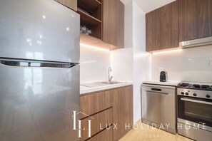 Apartment | Private kitchenette | Stovetop