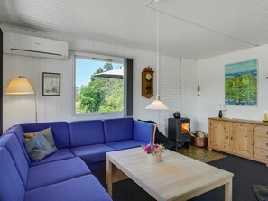 TV, fireplace - "Hila" - 900m from the sea by Interhome (Knebel)
