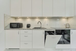 开间, 阳台 | 私人厨房 | 微波炉、洗碗机、电热水壶、厨具/餐具