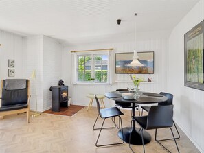Dining - "Thomas" - 120m from the sea by Interhome (Otterup)