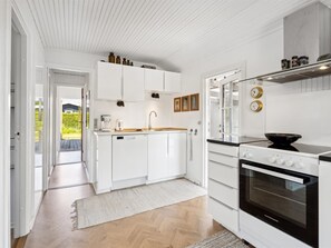 Fridge, dishwasher, cookware/dishes/utensils