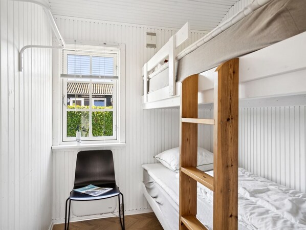 2 bedrooms, internet