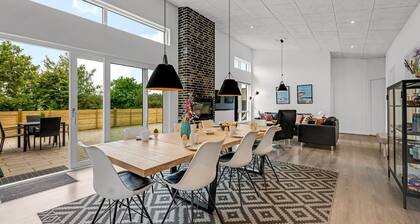 "Weike" - 950m to the fjord by Interhome