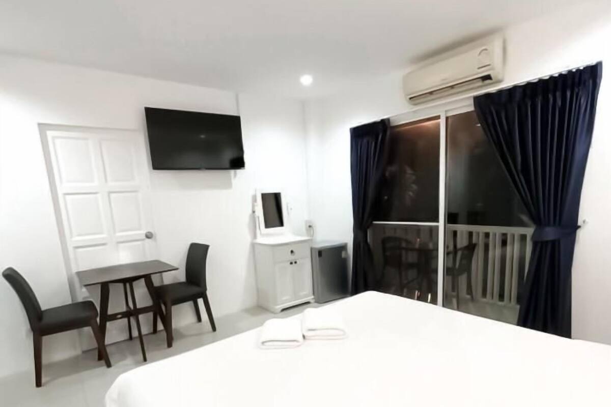Room, Beach View, Beachfront | Down comforters, minibar, in-room safe, desk