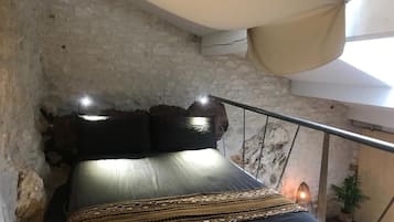 1 habitación, wifi y ropa de cama