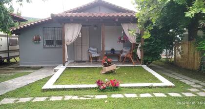 Accommodation with a balcony and BBQ garden, located 200m from the beach