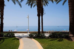 Immagine non classificata, 3 di 16, pulsante