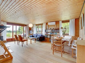 TV, peis og DVD-spiller