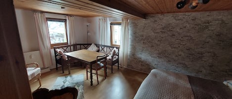 1 dormitori, wifi i roba de llit