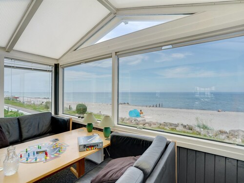 "Nera" - 10m from the sea by Interhome