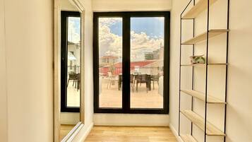 Family Apartment | Premium bedding, Select Comfort beds, desk, laptop workspace