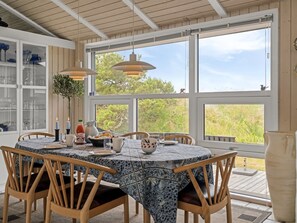 Dining - "Hrefna" - 500m from the sea by Interhome (Saltum)