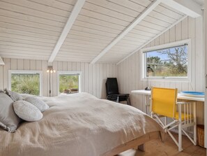 3 bedrooms, Internet