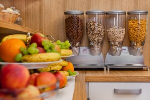 Free daily buffet breakfast  - Hotel Dvorec  (Tolmin)