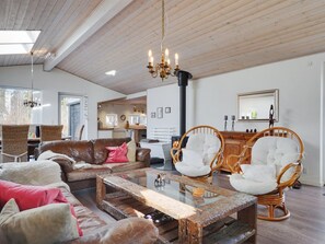 Télévision, cheminée