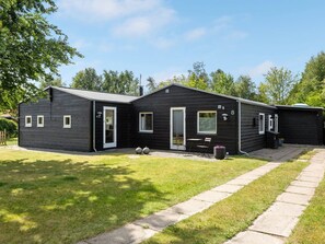Exterior - "Sigfred" - 1.5km from the sea by Interhome (Hals)
