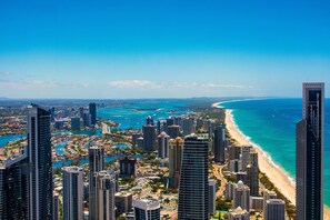 Basic Apartment, Multiple Beds | Beach/ocean view - Perfect 4-bed Penthouse w/ Parking, Pool and Gym (Melbourne)