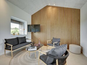 Télévision, cheminée