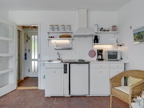 Refrigerador y utensilios de cocina