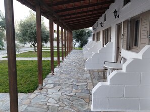 Terrace/patio - Almmos Mezzanine Apartments for rent 50 meters from the sea in Kalamaki Crete (Kalamaki)
