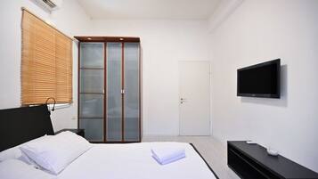 2 chambres, fer et planche à repasser, Wi-Fi, draps fournis