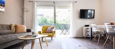 TV, books