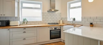 Host & Stay | Sunbeam House