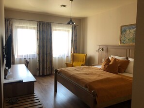 Phòng đôi Superior | Bộ đồ giường kháng dị ứng, minibar, két bảo mật tại phòng, bàn