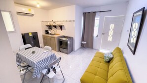 Apartment | Interior - Apartment 2cb-4 in Walled Center With Aircon (Cartagena)