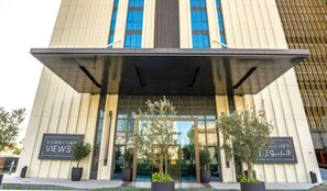 Property entrance - Lavish 2BR in Downtown Views Close to Dubai Mall Burj Khalifa (Dubai)