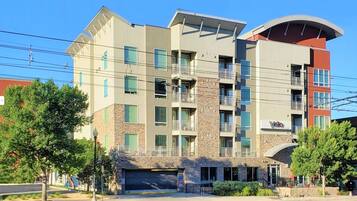 Condo, 1 Bedroom | Exterior