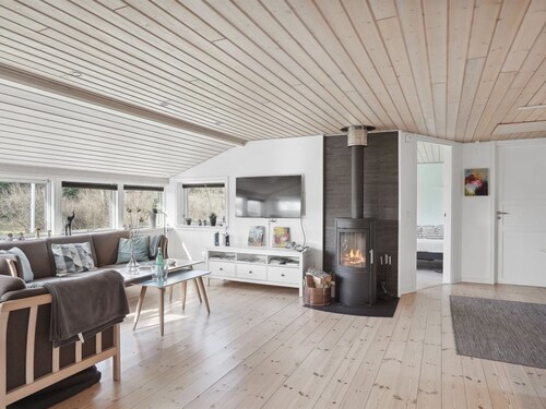 "Erhardt" - 800m from the sea by Interhome