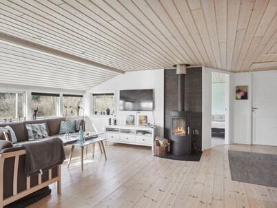 "Erhardt" - 800m from the sea by Interhome