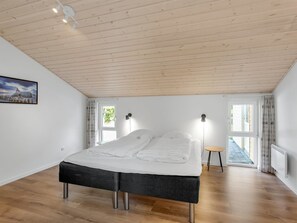 3 bedrooms, Internet