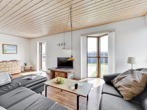 TV - "Ottmar" -  from the sea by Interhome (Hvide Sande)