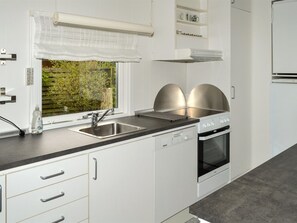 Køleskab, mikrobølgeovn, ovn, opvaskemaskine