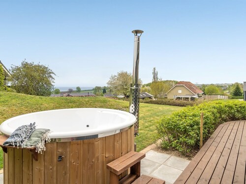 "Ankarl" - 700m from the sea by Interhome