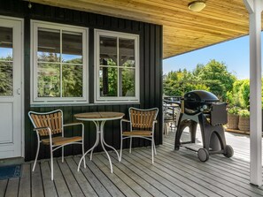 Outdoor dining - "Esalina" -  from the sea by Interhome (Hals)