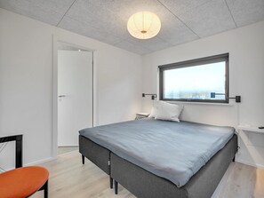 4 bedrooms, WiFi