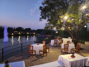 Outdoor dining - The Hamlet (Kondapur)